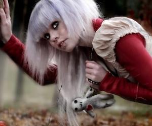 Широкие бёдры!