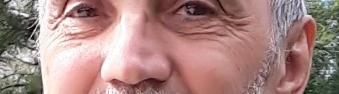 Шепнёт словечко двум берегам лесная речка