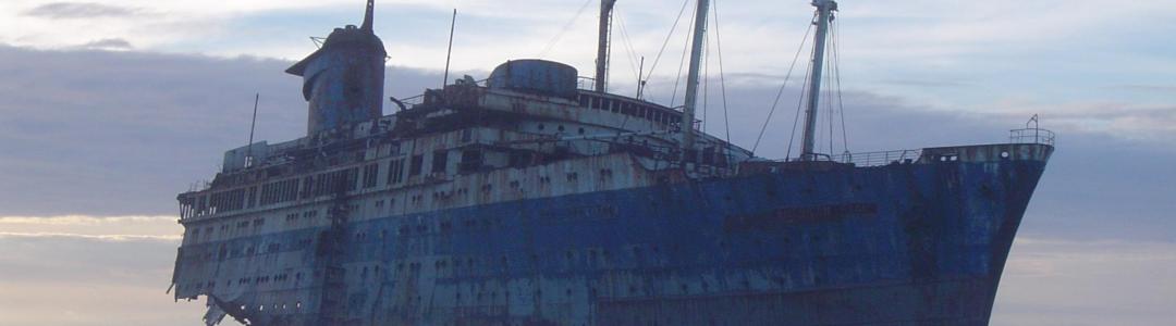 Многослойная история. Рецензия на роман Aili Kraft "Каролина Квин"