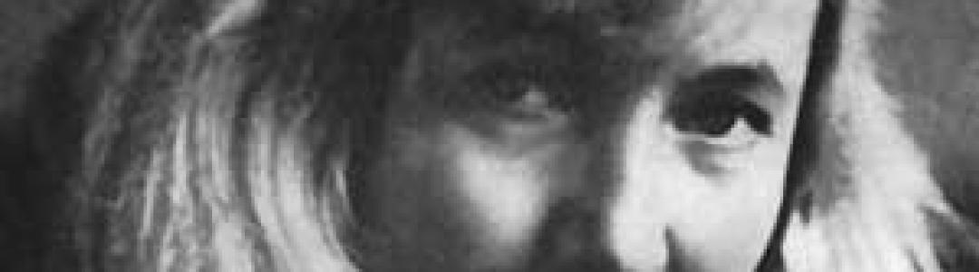 Поэт Юлия Друнина.