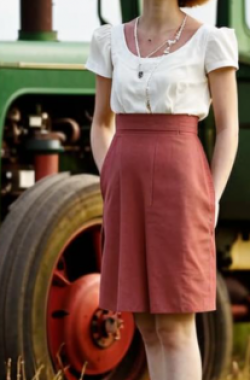 Обложка книги Бабушка Нюра и трактор «Фордзон»