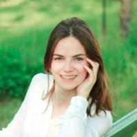 Лена Шестакова